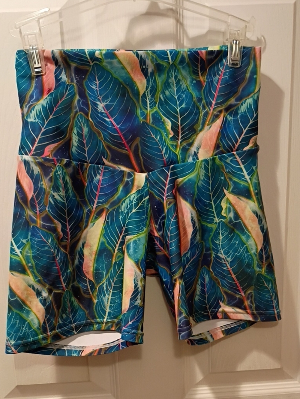 High-Waist Leaf Print Women’s Shorts - Blue Multicolor